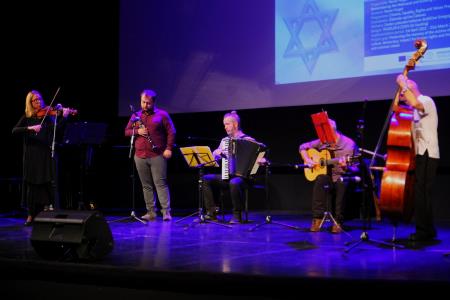 koncert never forget (50)